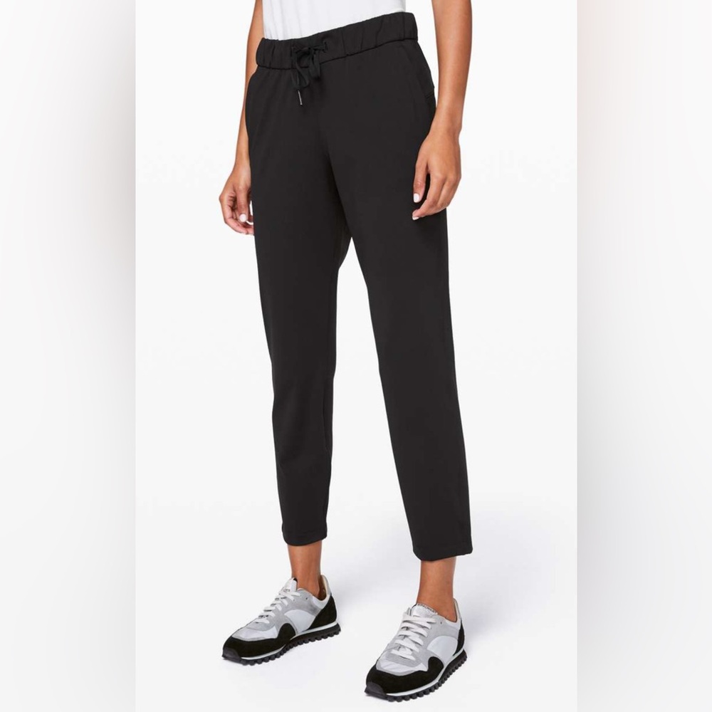 Lululemon On The Fly 28” Pant Black